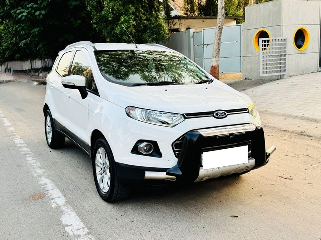 Second-hand 2014 Ford Ecosport 1.5 DV5 MT Titanium for sale in Vadodara-18