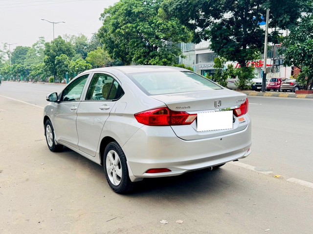 Second-hand 2014 Honda City i DTEC E for sale in Vadodara-10
