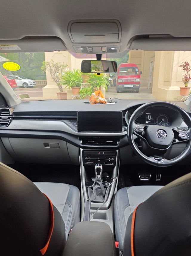 Second-hand 2021 Skoda Kushaq 1.0 TSI Ambition AT BSVI for sale in Mumbai-9