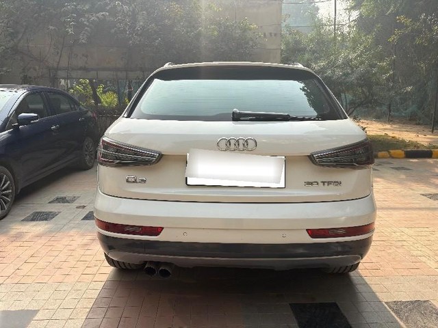 Second-hand 2019 Audi Q3 30 TFSI Premium FWD for sale in Gurgaon-3