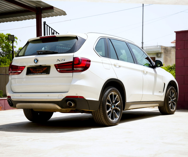 Second-hand 2016 BMW X5 xDrive 30d Design Pure Experience 5 Seater for sale in Jaipur-14