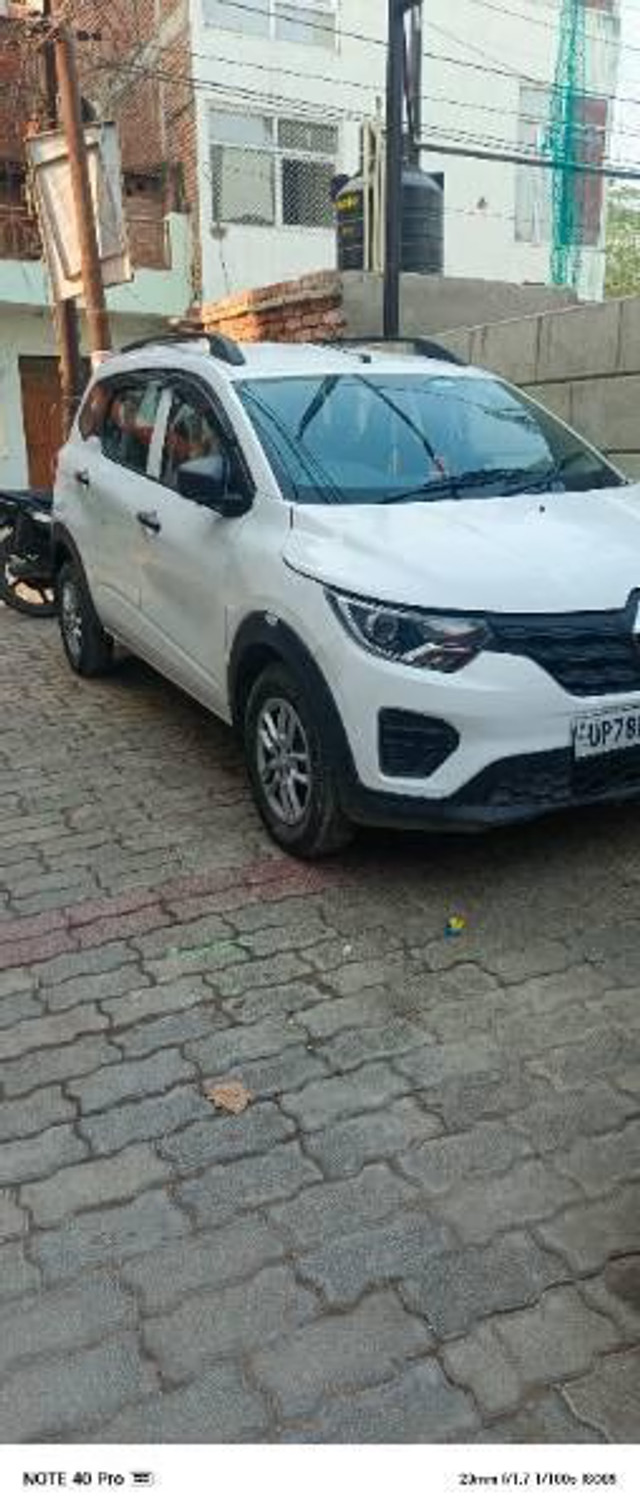 Second-hand 2024 Renault Triber RXL for sale in Kanpur-0