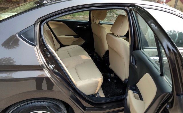 Second-hand 2017 Honda City i VTEC V for sale in New Delhi-13