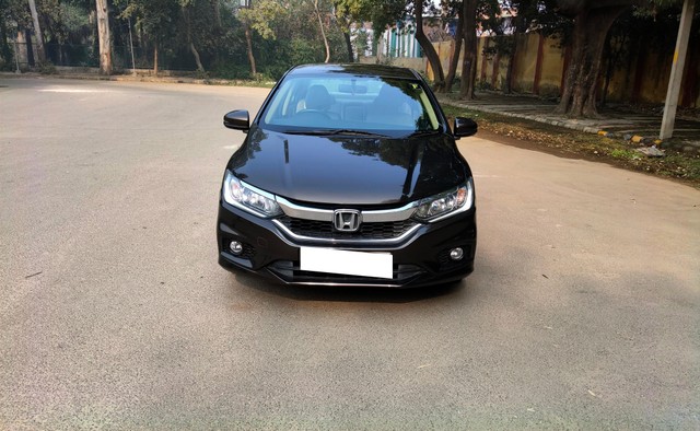 Second-hand 2017 Honda City i VTEC V for sale in New Delhi-6