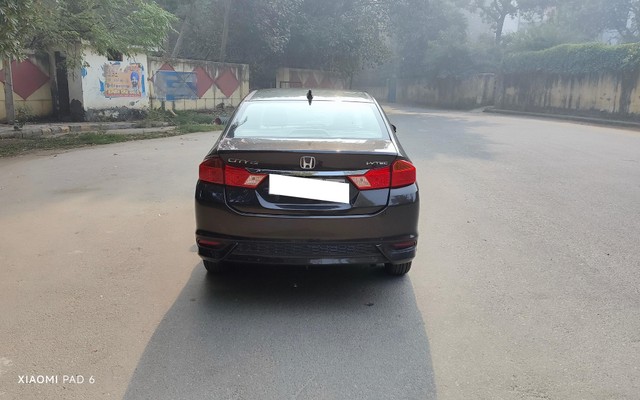 Second-hand 2017 Honda City i VTEC V for sale in New Delhi-2