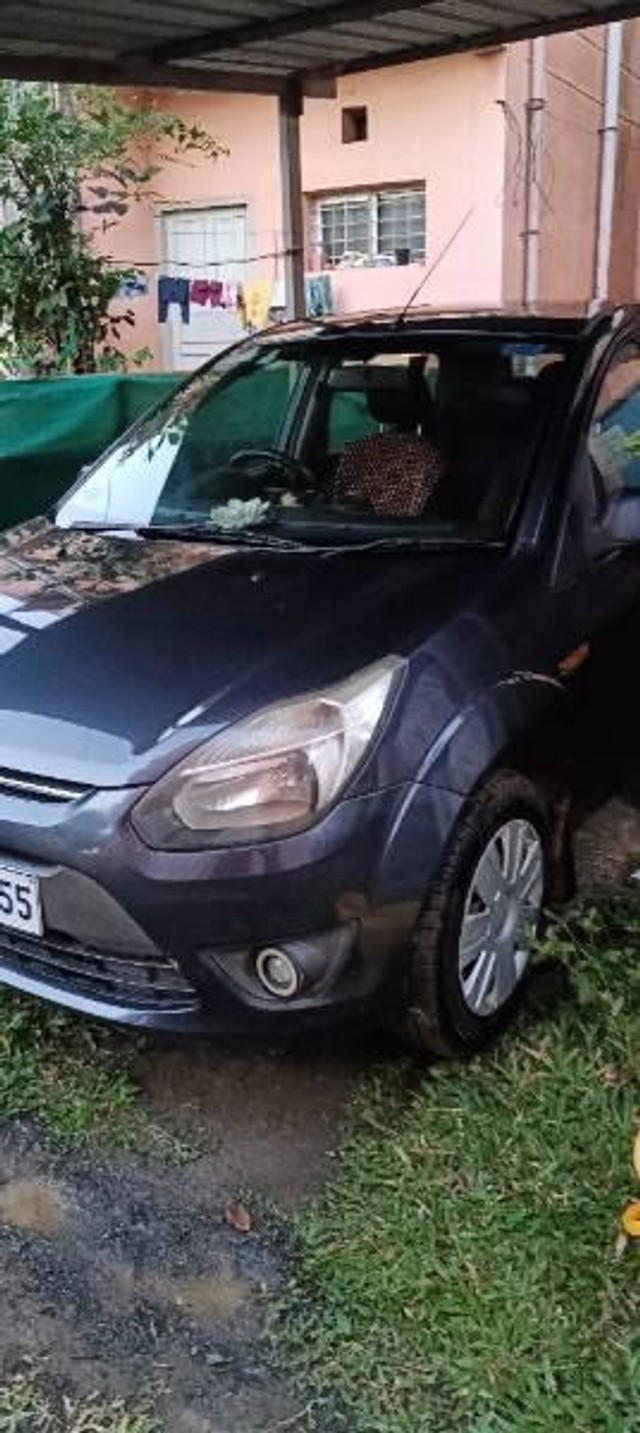 Second-hand 2011 Ford Figo Petrol Titanium for sale in Shimoga-6