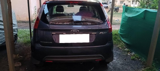 Second-hand 2011 Ford Figo Petrol Titanium for sale in Shimoga-1