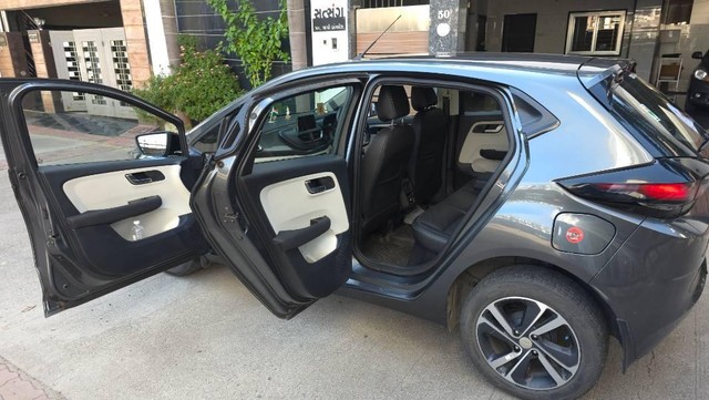 Second-hand 2021 Tata Altroz XZ Plus BSVI for sale in Surat-4