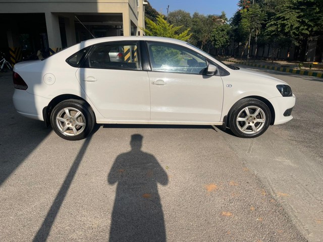 Second-hand 2012 Volkswagen Vento Petrol Highline for sale in Bangalore-1