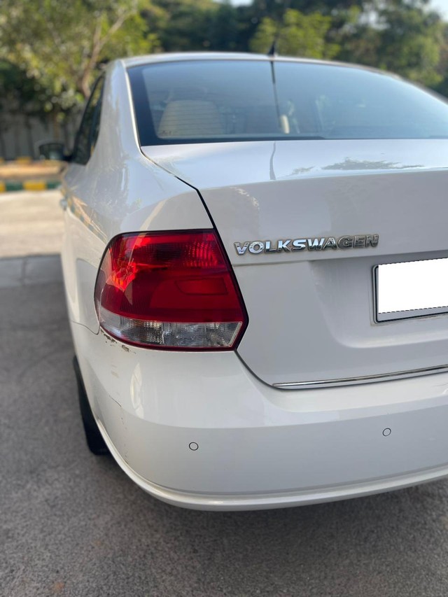 Second-hand 2012 Volkswagen Vento Petrol Highline for sale in Bangalore-12