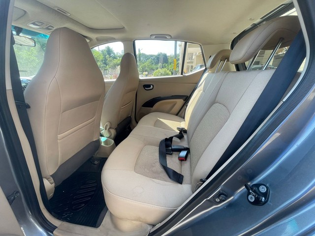 Second-hand 2009 Hyundai i10 Asta 1.2 for sale in Bangalore-23