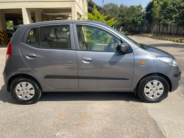 Second-hand 2009 Hyundai i10 Asta 1.2 for sale in Bangalore-11