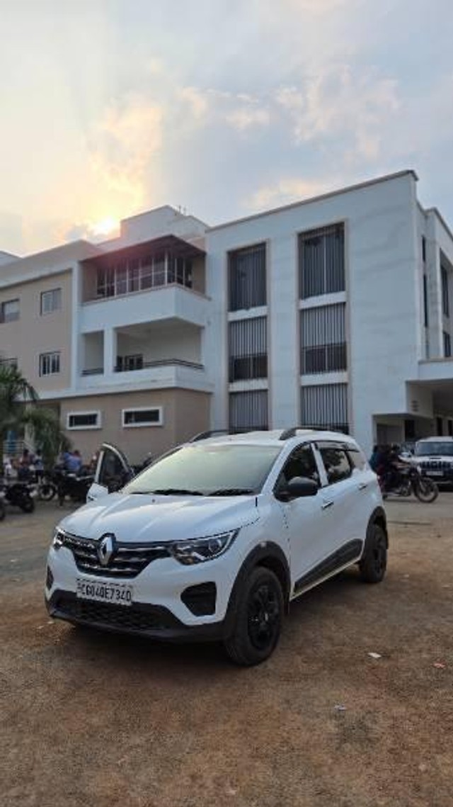 Renault Triber RXE Second-hand 2025 Renault Triber RXE for sale in Durg-3