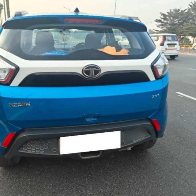 Second-hand 2019 Tata Nexon 1.2 Revotron XT Plus for sale in New Delhi-8