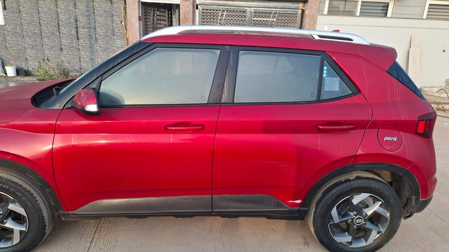 Second-hand 2019 Hyundai Venue SX Turbo BSIV for sale in Raipur-3