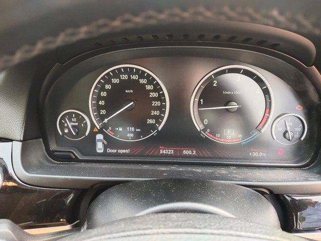 Second-hand 2011 BMW 5 Series 530d Highline Sedan for sale in Hyderabad-4