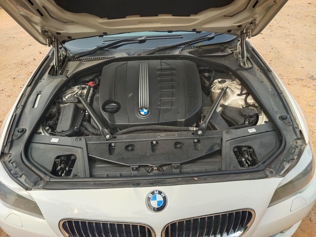 Second-hand 2011 BMW 5 Series 530d Highline Sedan for sale in Hyderabad-3