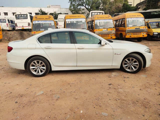 Second-hand 2011 BMW 5 Series 530d Highline Sedan for sale in Hyderabad-10