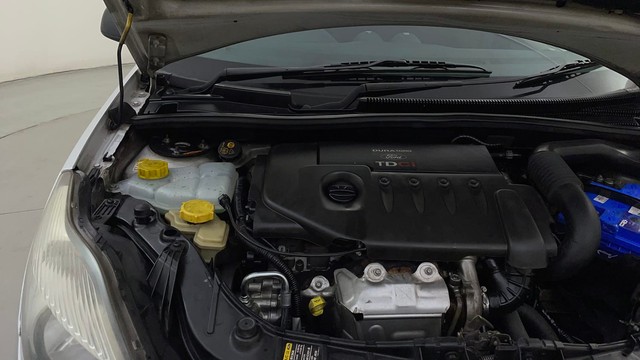 Second-hand 2012 Ford Figo Titanium Blu Diesel for sale in Mysore-36