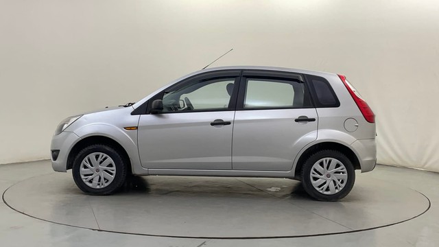 Second-hand 2012 Ford Figo Titanium Blu Diesel for sale in Mysore-6