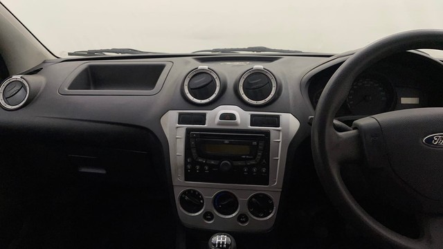 Second-hand 2012 Ford Figo Titanium Blu Diesel for sale in Mysore-37