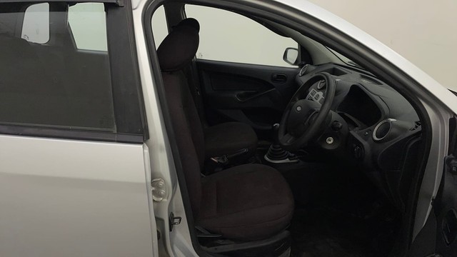 Second-hand 2012 Ford Figo Titanium Blu Diesel for sale in Mysore-15