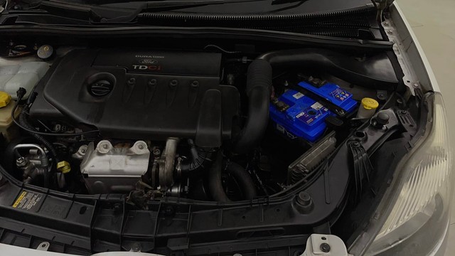 Second-hand 2012 Ford Figo Titanium Blu Diesel for sale in Mysore-38