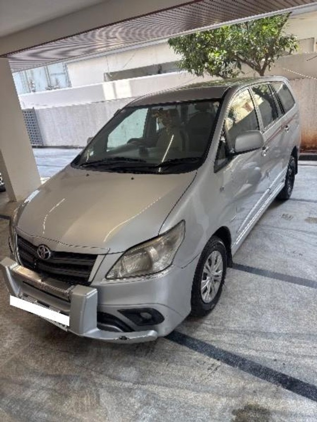 Second-hand 2015 Toyota Innova 2.5 G (Diesel) 7 Seater BS IV for sale in Secunderabad-11