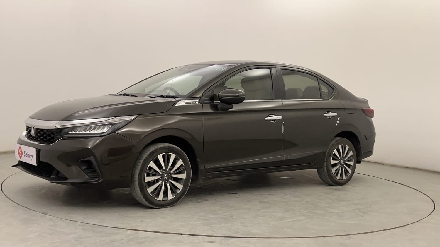 Buy Used Honda City ZX CVT of 2023 model @ 12,72,741 INR in Pune