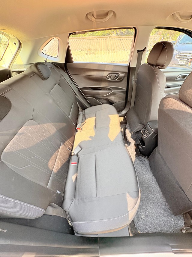 Second-hand 2023 Hyundai i20 Magna for sale in Gorakhpur-7