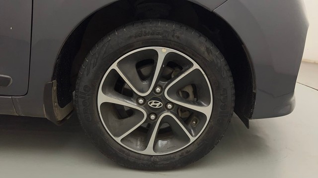 Second-hand 2017 Hyundai Grand i10 1.2 Kappa Sportz Option AT for sale in Mumbai-17