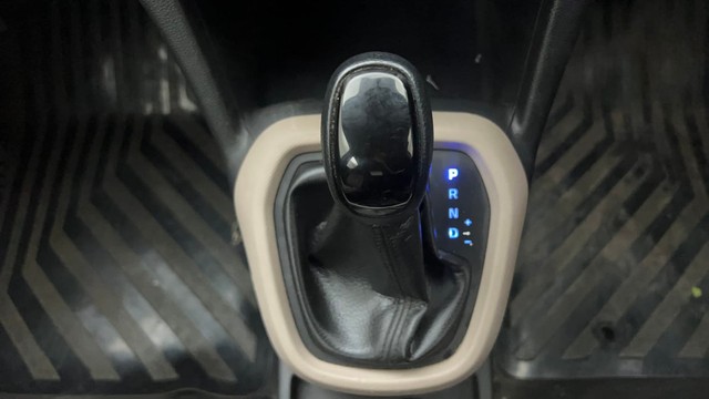 Second-hand 2017 Hyundai Grand i10 1.2 Kappa Sportz Option AT for sale in Mumbai-12