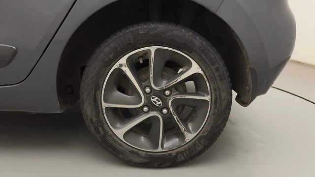 Second-hand 2017 Hyundai Grand i10 1.2 Kappa Sportz Option AT for sale in Mumbai-19