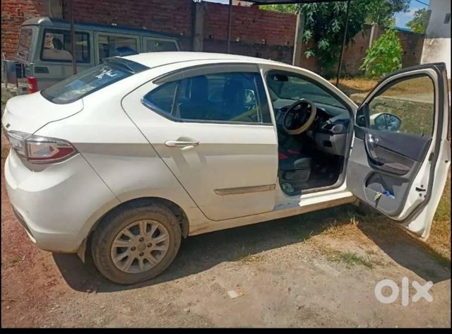 Second-hand 2020 Tata Tigor XZ Plus Diesel for sale in Renukoot-2