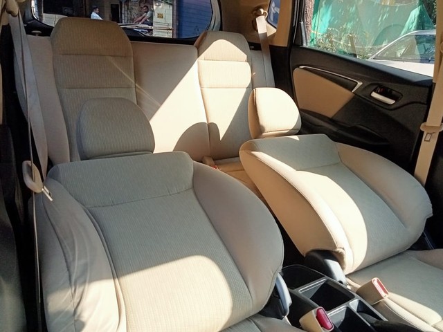 Second-hand 2016 Honda Jazz 1.2 V AT i VTEC for sale in Thane-12