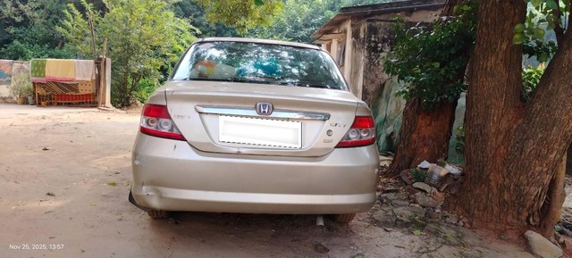 Honda City 1.5 GXI Second-hand 2004 Honda City 1.5 GXI for sale in Visakhapatnam-2