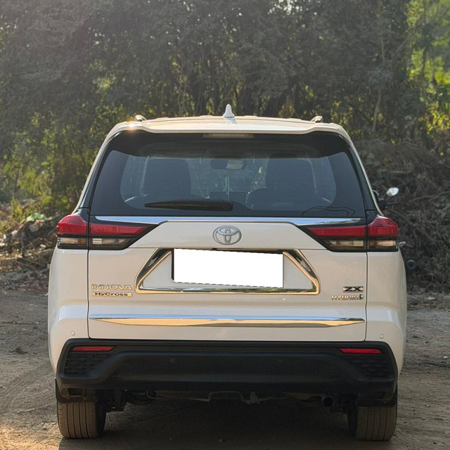 Second-hand 2023 Toyota Innova Hycross ZX(O) Hybrid for sale in Mumbai-1