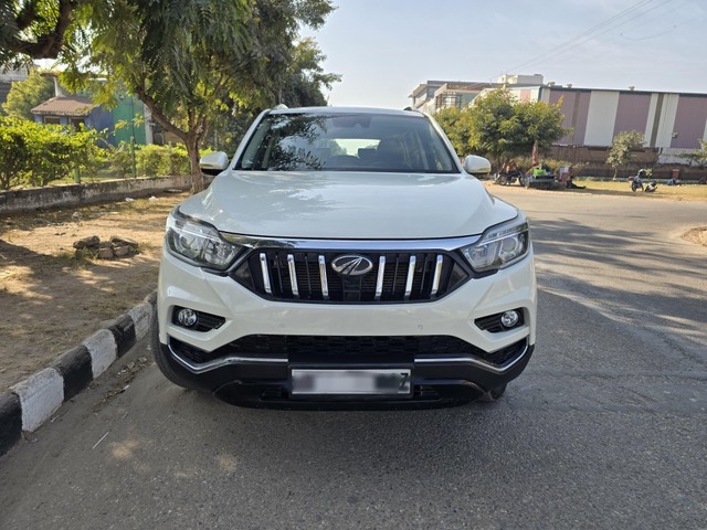 Second-hand 2018 Mahindra Alturas G4 4X2 AT BSIV for sale in Chandigarh-2