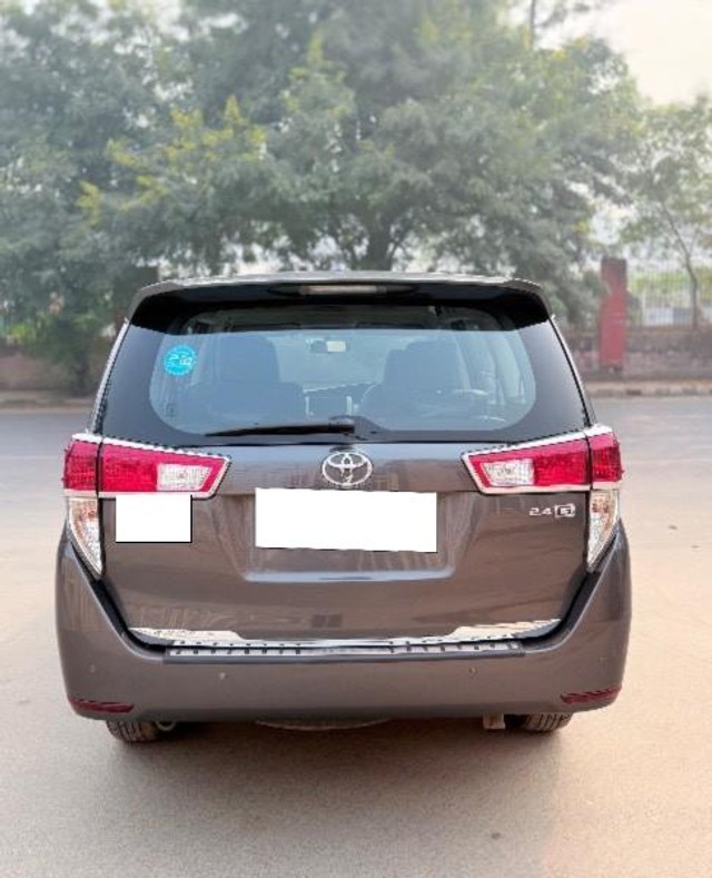 Second-hand 2022 Toyota Innova Crysta 2.4 G 7 STR for sale in New Delhi-2