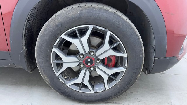 Second-hand 2020 Kia Seltos GTX Plus Diesel AT for sale in Hyderabad-17