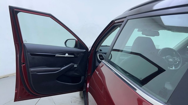 Second-hand 2020 Kia Seltos GTX Plus Diesel AT for sale in Hyderabad-32