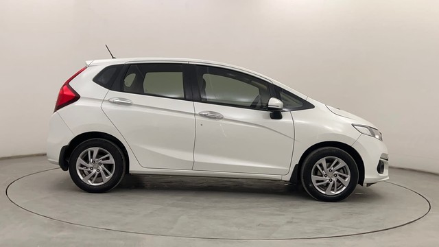 Second-hand 2021 Honda Jazz VX for sale in Pune-2