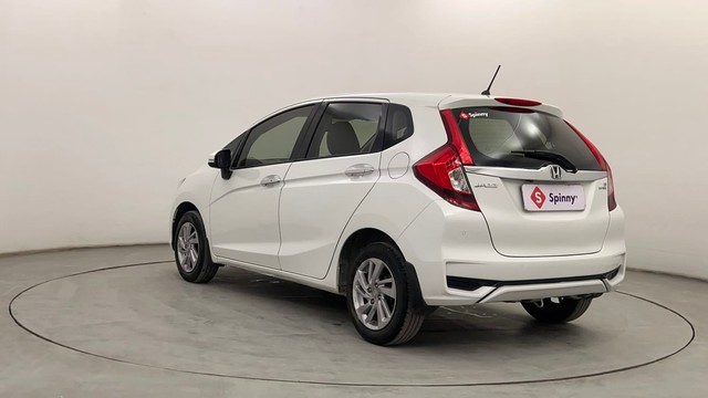 Second-hand 2021 Honda Jazz VX for sale in Pune-5