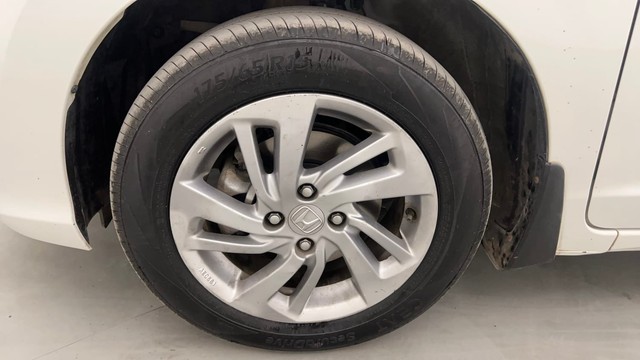 Second-hand 2021 Honda Jazz VX for sale in Pune-20