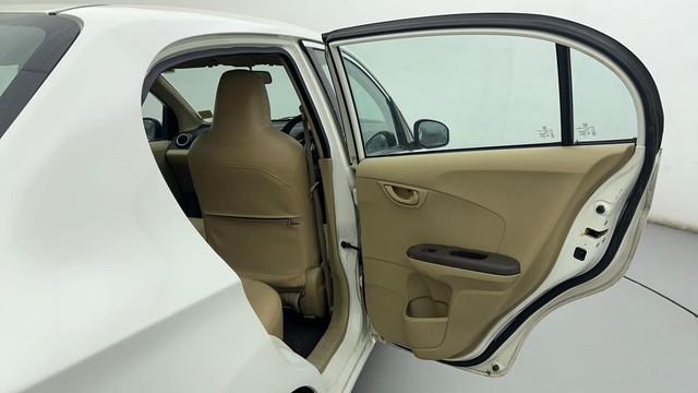 Second-hand 2013 Honda Amaze S i-VTEC for sale in Ahmedabad-29