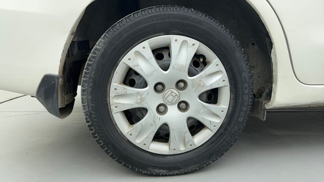 Second-hand 2013 Honda Amaze S i-VTEC for sale in Ahmedabad-18