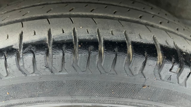 Second-hand 2013 Honda Amaze S i-VTEC for sale in Ahmedabad-23