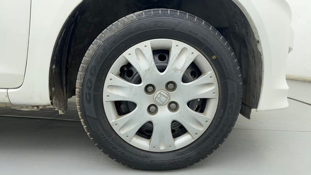 Second-hand 2013 Honda Amaze S i-VTEC for sale in Ahmedabad-17