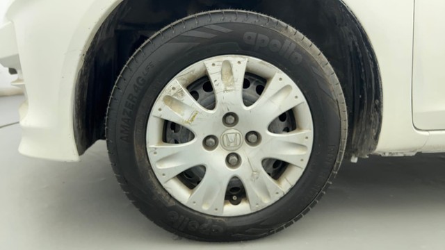 Second-hand 2013 Honda Amaze S i-VTEC for sale in Ahmedabad-20