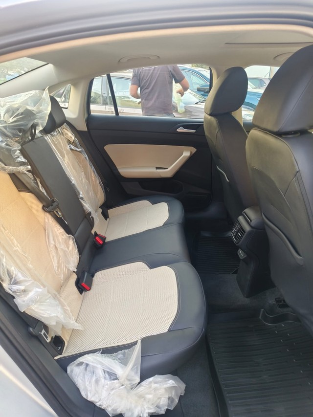 Second-hand 2025 Volkswagen Virtus Topline AT ES for sale in Bangalore-7